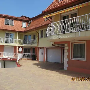 Mandala Apartman , Hajdúszoboszló Węgry